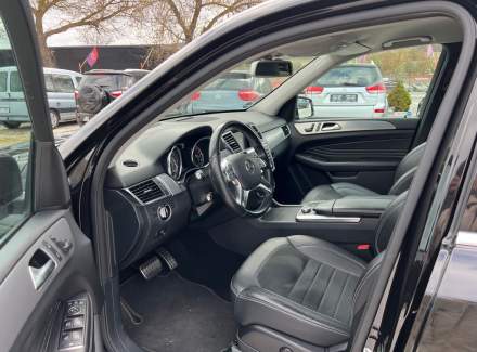 Mercedes-Benz - M-class