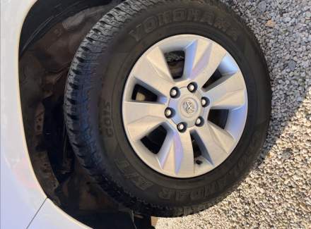 Toyota - Hilux