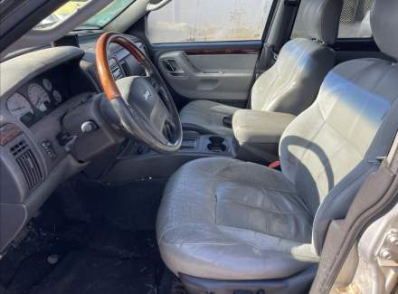 Jeep - Grand Cherokee