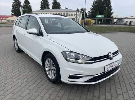 Volkswagen - Golf
