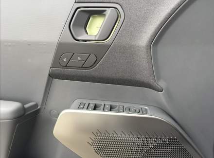 Kia - Avella