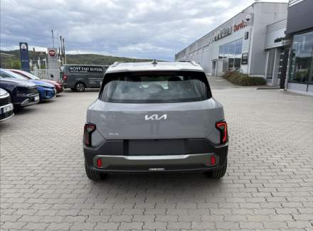 Kia - Avella