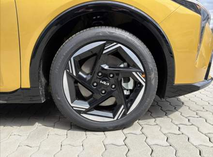 Kia - Avella