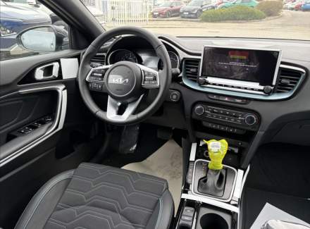 Kia - XCeed