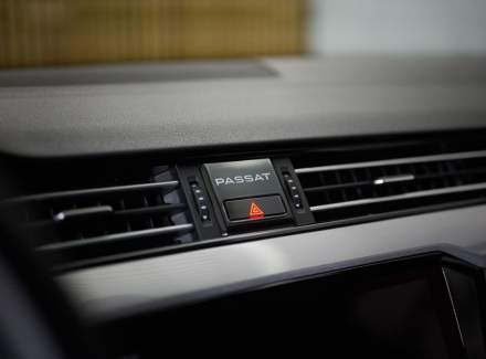 Volkswagen - Passat
