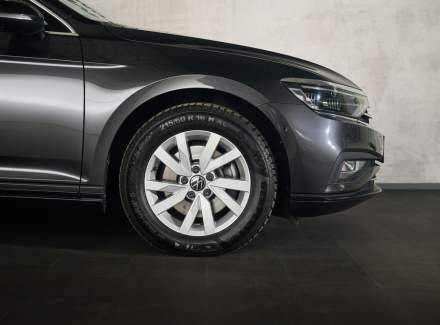 Volkswagen - Passat