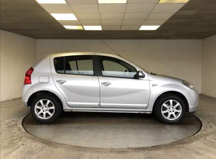 Dacia - Sandero