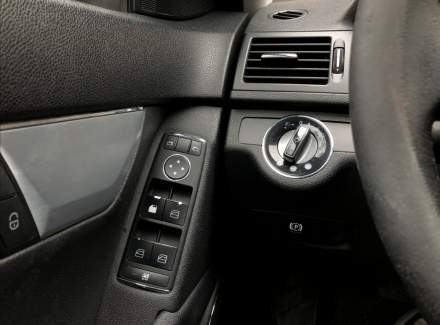 Mercedes-Benz - C-class