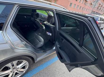 Mercedes-Benz - E-class