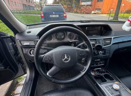 Mercedes-Benz - E-class