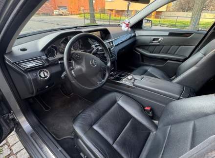 Mercedes-Benz - E-class