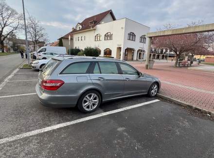 Mercedes-Benz - E-class