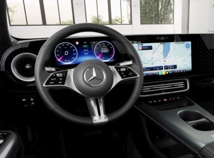Mercedes-Benz - CLA