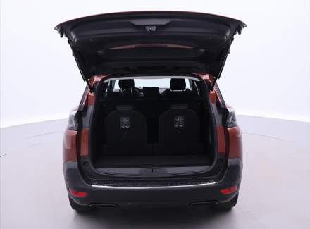 Peugeot - 5008