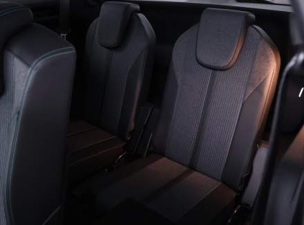 Peugeot - 5008