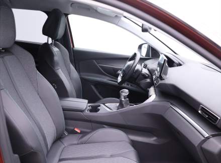 Peugeot - 5008