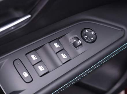 Peugeot - 5008