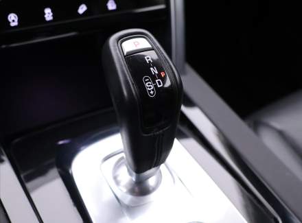 Land Rover - Discovery Sport