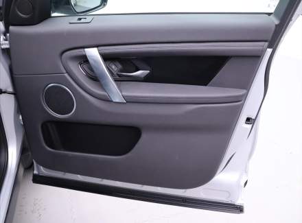 Land Rover - Discovery Sport