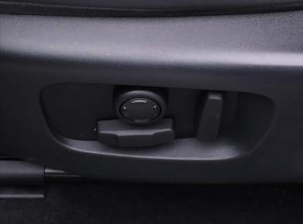 Land Rover - Discovery Sport