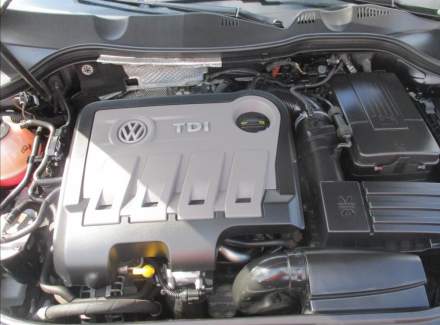 Volkswagen - Passat