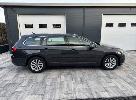 Volkswagen - Passat