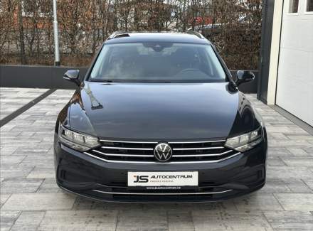 Volkswagen - Passat