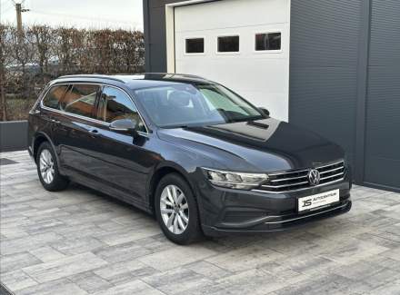 Volkswagen - Passat