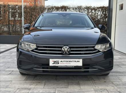 Volkswagen - Passat