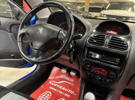 Peugeot - 206
