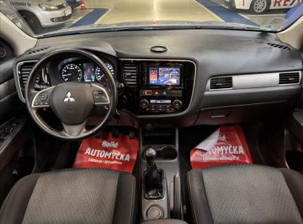 Mitsubishi - Outlander
