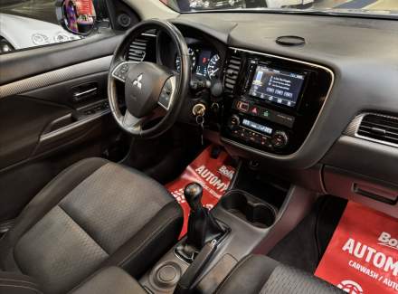 Mitsubishi - Outlander