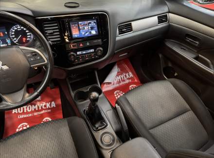 Mitsubishi - Outlander