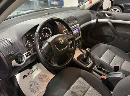 Škoda - Octavia