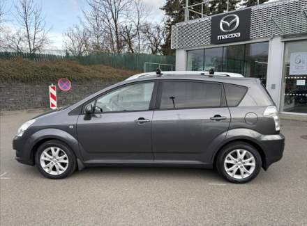 Toyota - Corolla Verso