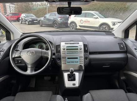 Toyota - Corolla Verso