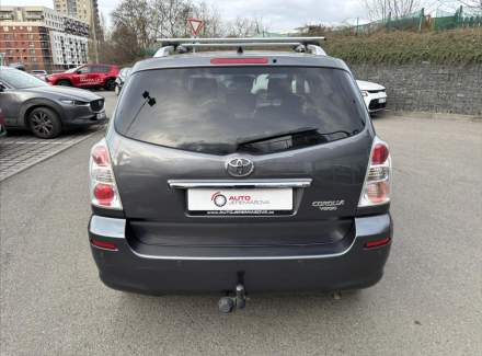 Toyota - Corolla Verso