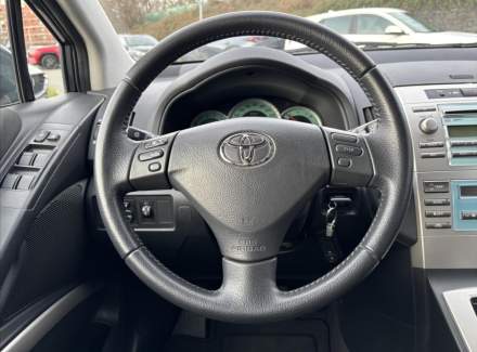 Toyota - Corolla Verso