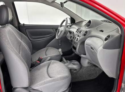 Toyota - Yaris