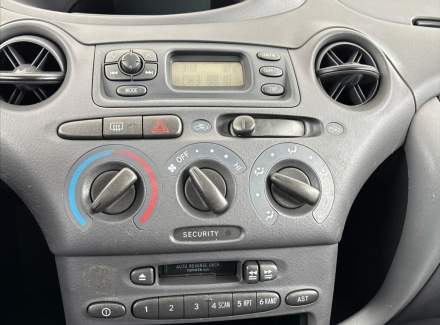 Toyota - Yaris