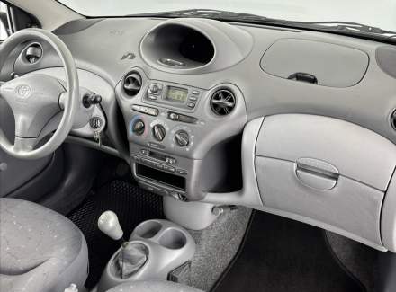 Toyota - Yaris