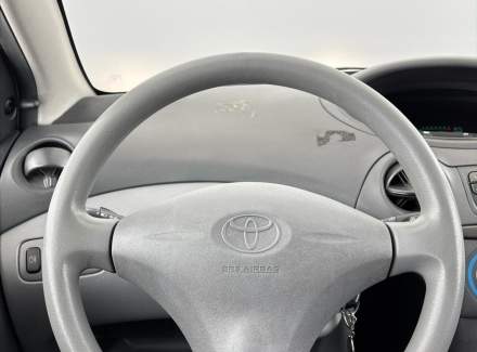 Toyota - Yaris