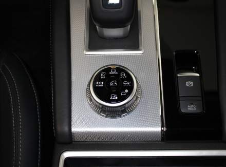 Mitsubishi - Outlander