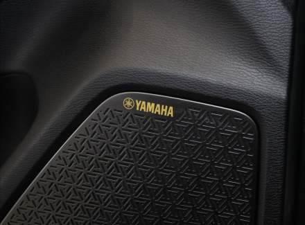 Mitsubishi - Outlander