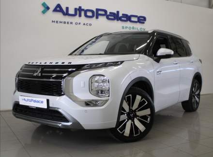 Mitsubishi - Outlander