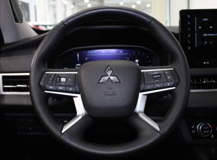 Mitsubishi - Outlander