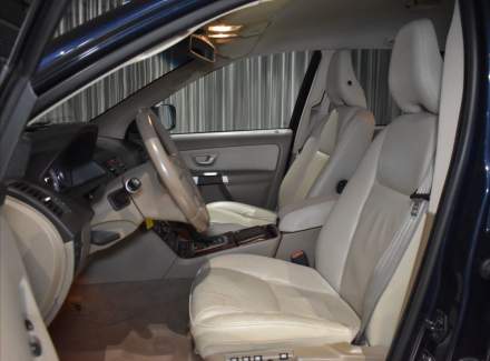 Volvo - XC90