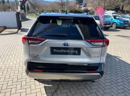 Toyota - RAV 4