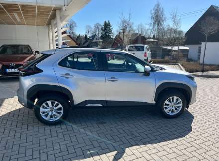 Toyota - Yaris Cross