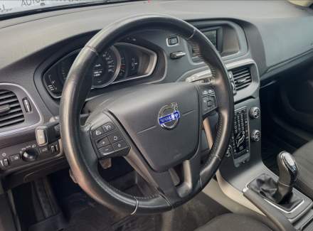 Volvo - V40